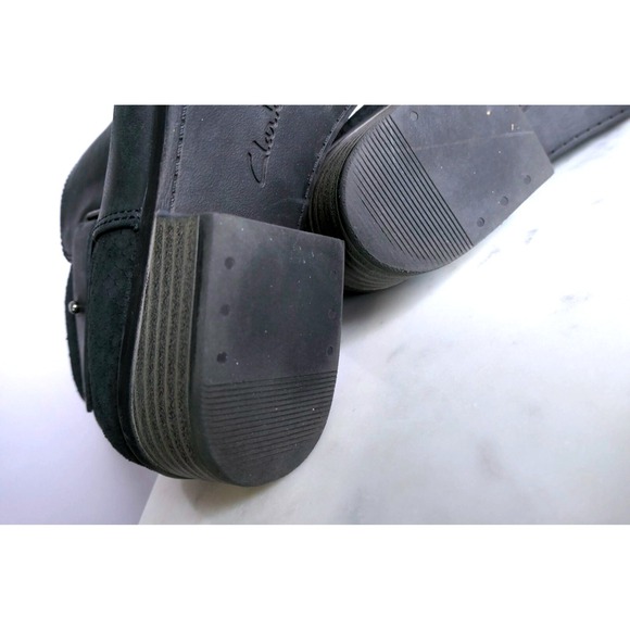 Clarks Collection Wmns Black Ankle Moto Strappy Boots Size 7.5 US Comfort Low - Picture 7 of 8